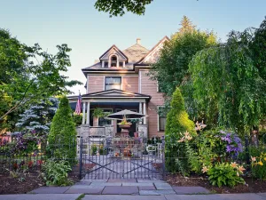 Image of La Belle Auberge