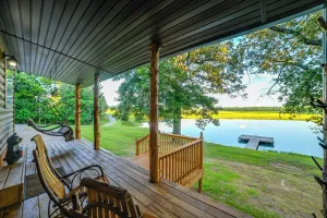 Image of Private Lake & Dock: Log Cabin, 2 Mi to Clay!