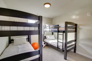 Image of Monroe Apartment Near Evergreen State Fairgrounds!