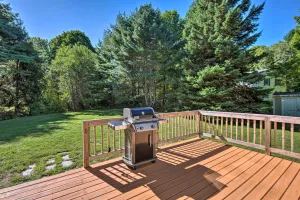 Image of Charming Saco Home with Deck, 5 Mi to Beach!