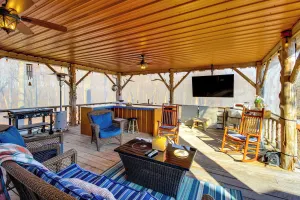 Image of Reel in Fish, Relax By Fire: Mcminnville Cabin