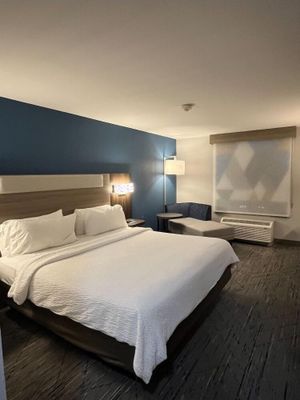 Image of Holiday Inn Express Hotel & Suites Loveland by IHG