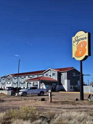 Image of Super 8 by Wyndham Holbrook
