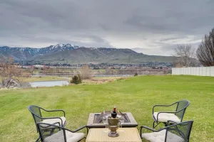 Image of 30 Mins to Leavenworth Home with Hot Tub and Yard!
