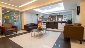 Image of RedDoorz near SM Manila