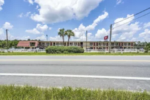 Image of Red Roof Inn MacClenny