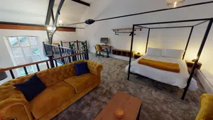 Image of Boutique Penthouse Apartment in Historic Hull HU1 - sleeps 6