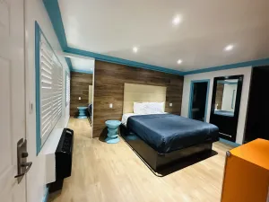 Image of Casa Blanca Inn & Suites Whittier