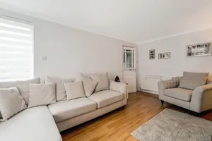Image of Centrally Situated 1 Bedroom House in Cumbernauld