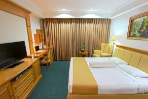 Image of Harmoni Suites Hotel