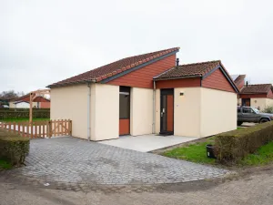 Image of Luxury Bungalow for 6 People