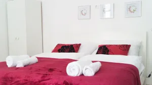 Image of Sleek Studio Apt - Suitable for Longstays