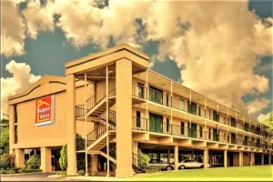 Image of Super Inn Williamsburg