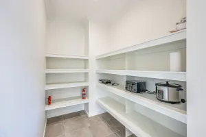 Image of StayAU 5BR Getaway 10 mins to Torquay & Deakin