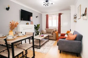 Image of Lovely 2Bedroom Home in Haydock with Free Parking