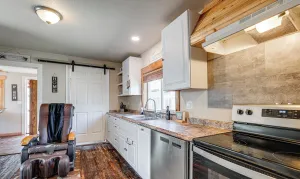 Image of 3 Mi to University of Oregon: Cozy Home