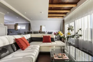 Image of The Queen Luxury Apartments - Villa Vinicia