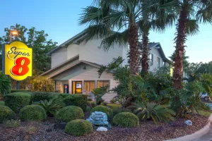 Image of Super-8-Gainesville-I-75-Hospital-University-Area
