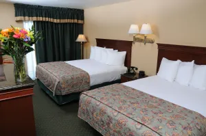 Image of Pike's Waterfront Lodge