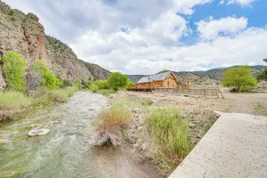 Image of Creekside Cabin w/ Deck & Views in Panguitch!