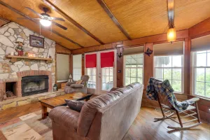 Image of Mountaintop Ellijay Cabin w/ Private Hot Tub