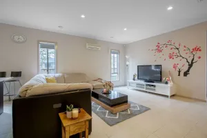 Image of Gorgeous 4BR Home in Point Cook