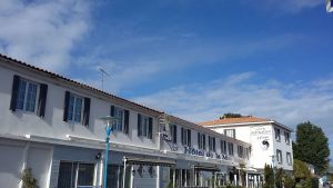 Image of Hotel De La Mer