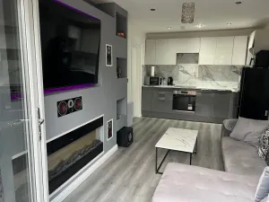 Image of Private 1 bed Apartment - Edinburgh - Sleeps 2 Max