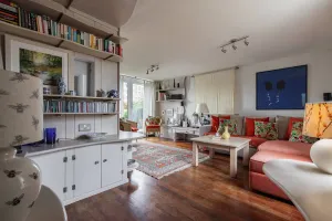Image of Odhams Walk by Onefinestay