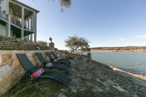 Image of Lakefront Luxury-breathtaking Views-games-firepit