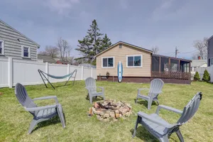 Image of Walk to OOB Pier: Family-friendly Home w/ Hot Tub!