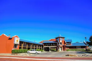 Image of BO HOTEL (Canadian Courts)