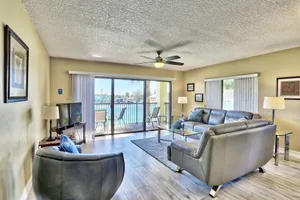 Image of Land's End 3-206 Bay Front - Premier