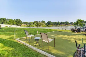 Image of Luxe Lakefront Portsmouth Home: Fish, Swim & Play!