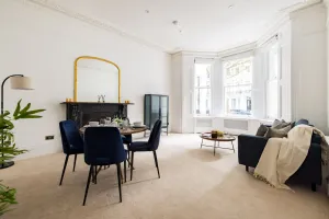 Image of Luxury 2-bed Apartment in Knightsbridge