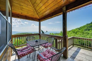 Image of Warm & Cozy Cabin w/ Deck on Top of the Blue Ridge