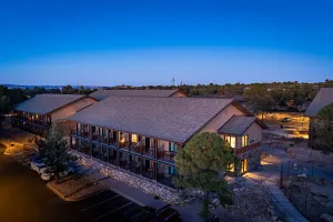 Image of Maswik Lodge - Inside the Park