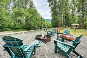 Image of Gateway to Mt Rainier: Riverfront Haven w/ Hot Tub