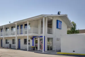 Image of Motel 6 – Lakewood, CO