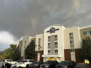 Image of Western Slope Suites Parachute