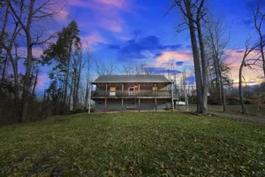Image of Hillside Hideaway 2 Bedroom Cabin