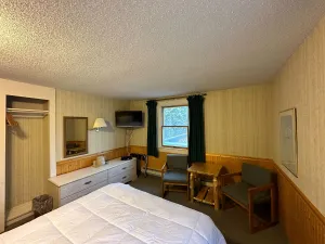 Image of Maple Leaf Inn Lake Placid