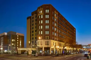 Image of DoubleTree by Hilton Memphis Downtown
