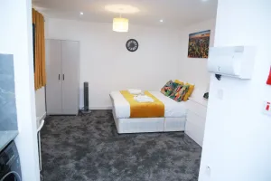 Image of Stunning 2-Bed Apartment in Harrow