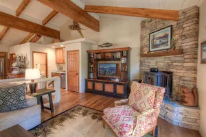 Image of Cozy Bear Lodge home