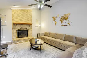 Image of Spacious Family Retreat Near DC: Ideal For Groups!