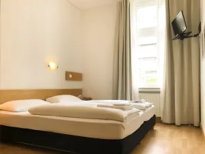 Image of Hotel Moon