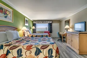Image of Beachcomber Inn & Suites