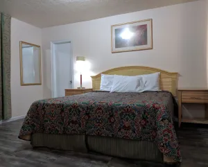 Image of Travelers Inn - Clearwater