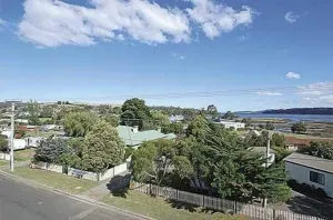 Image of Triabunna Cabin & Caravan Park